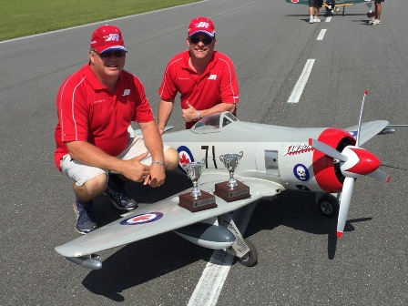 2 Bill Freeland, Crew Chief & Greg Foushi, Pilot with 5th place Trophies for the Unlimited Class at Top Gun 2016.