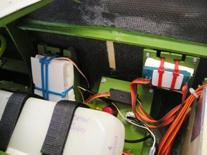 4 Receiver battery & ERD-106 servo reverser