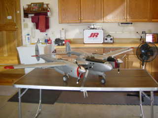 Note operating gear doors